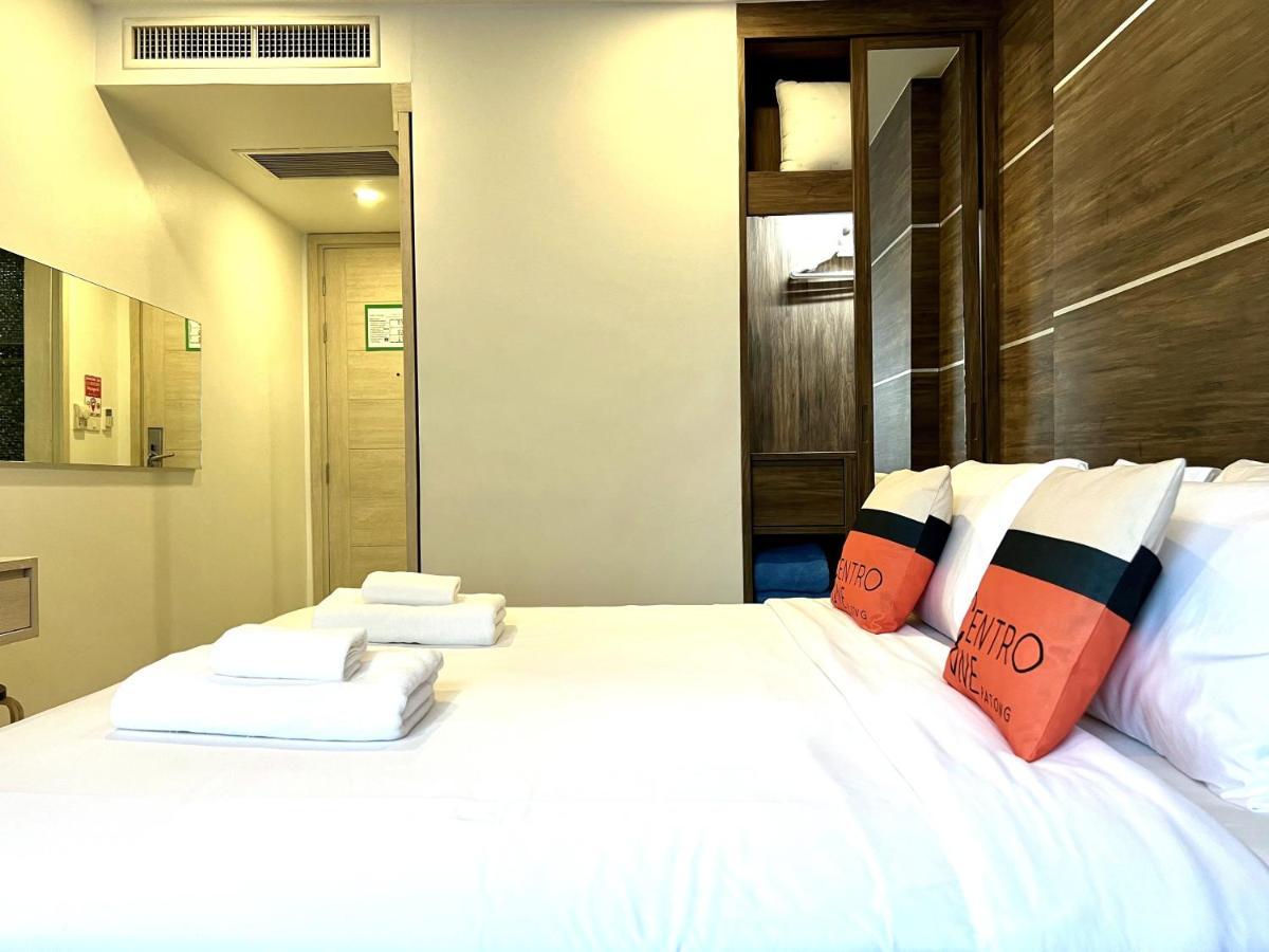 Hotel Centro One Bangla à Patong Extérieur photo