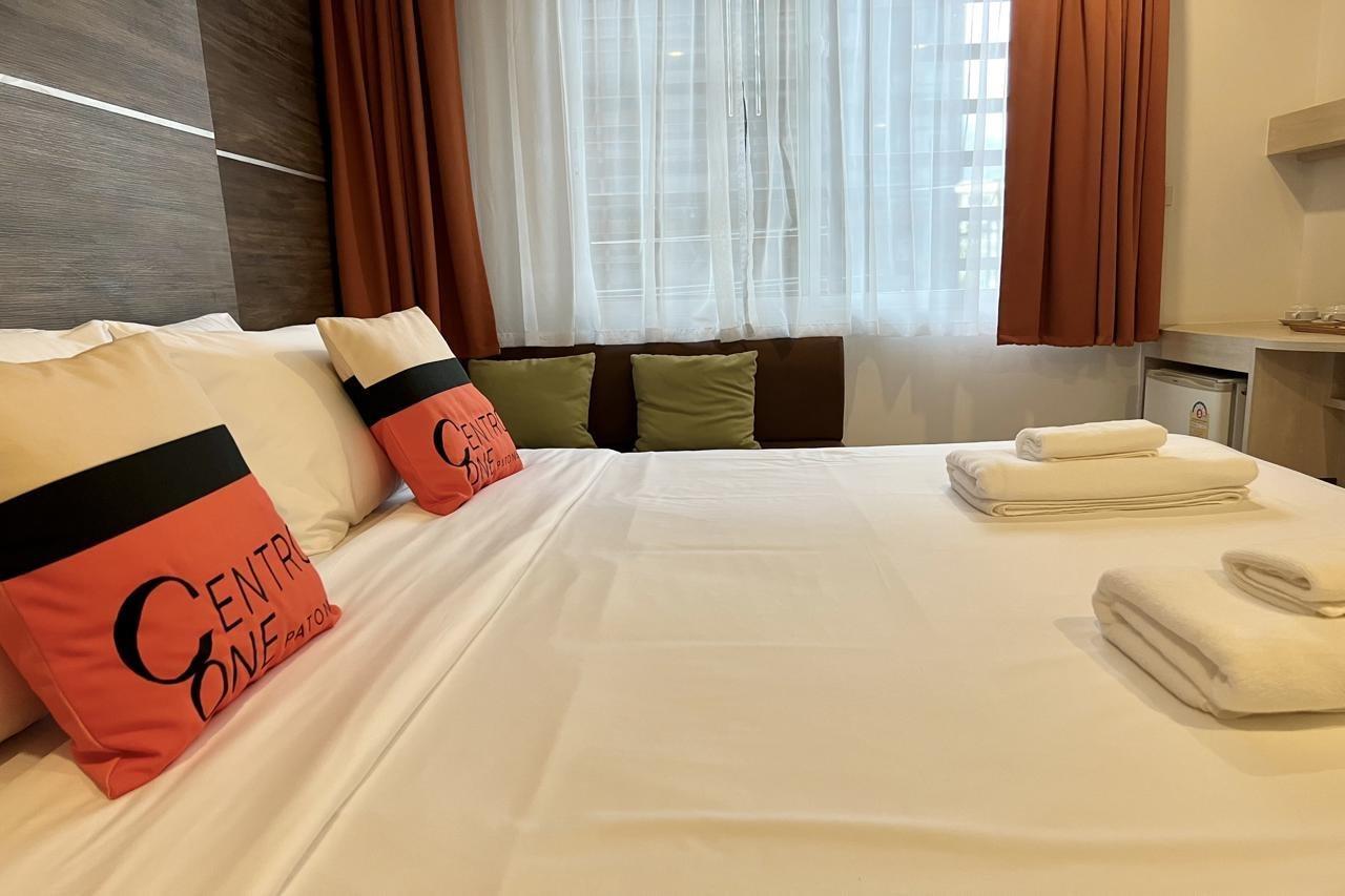 Hotel Centro One Bangla à Patong Extérieur photo