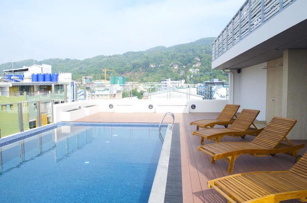 Hotel Centro One Bangla à Patong Extérieur photo